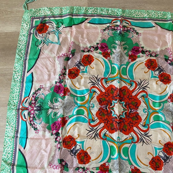 Johnny Was Silk Scarf - Picture 4 of 4